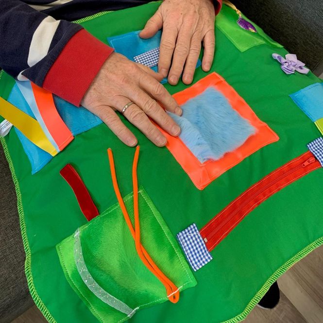 Hovedbilde Fikleteppe grønn - Taktil sanseteppe demens